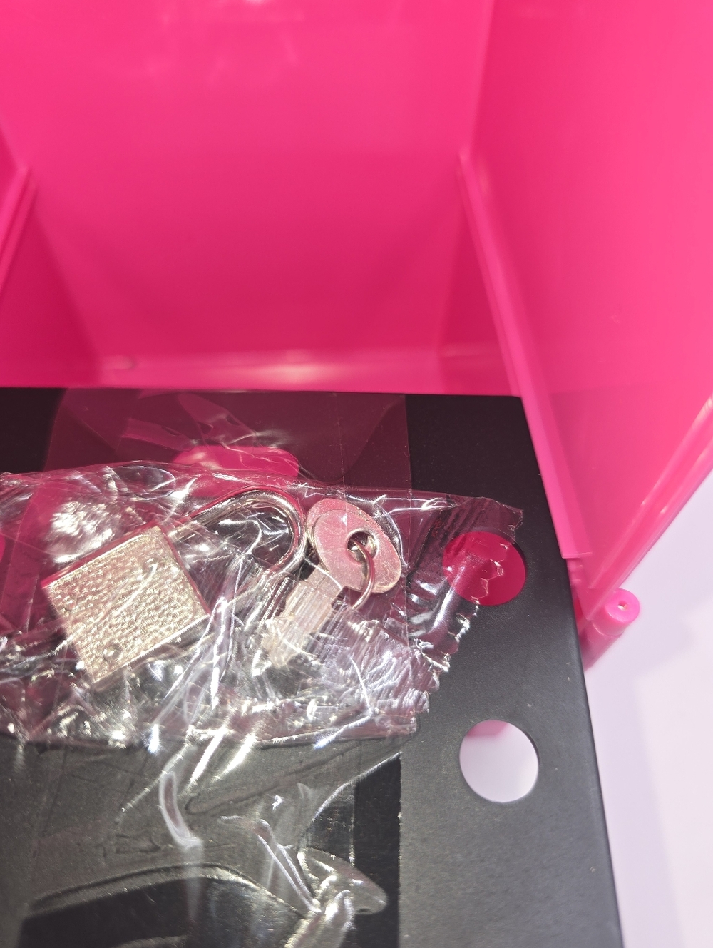 Bright Pink Mini Locker - Picture 3 of 3